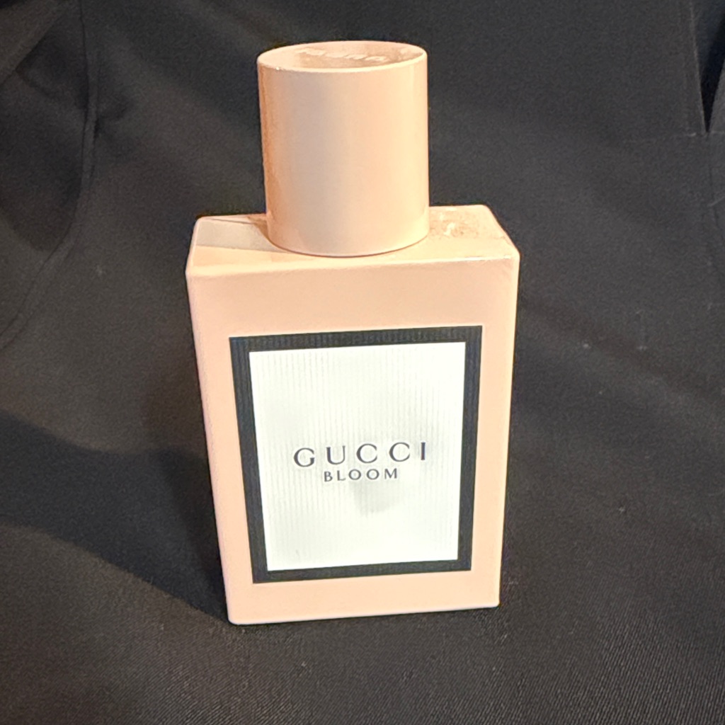 Gucci Bloom Womens Fragrance Blush Pink Bottle